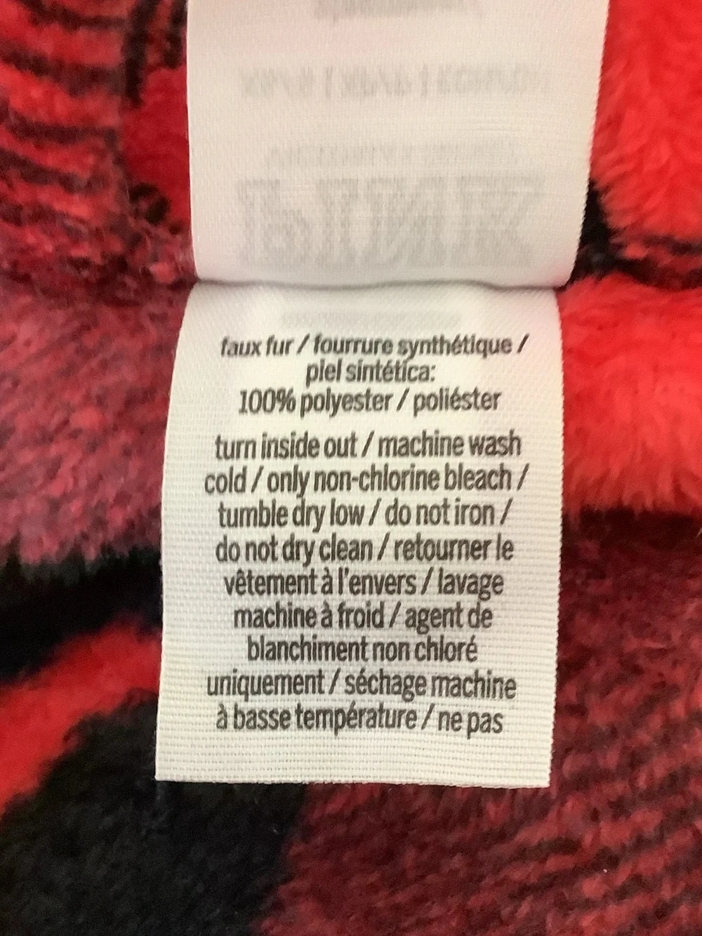 PINK Victoria's Secret Red and Black Plaid Fleece Robe